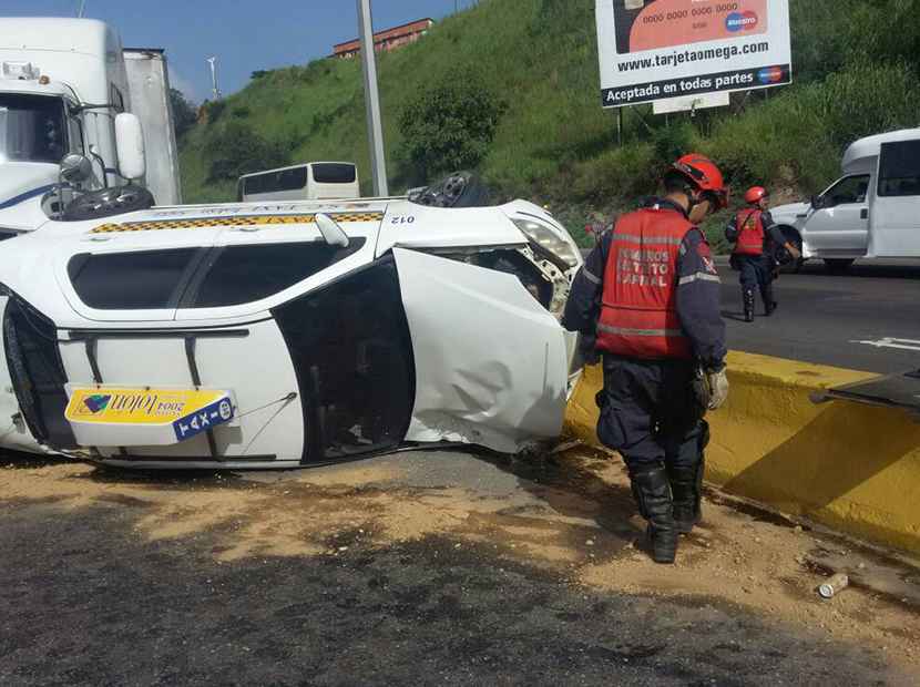 En fotos Así fue el aparatoso accidente en la ARC que dejó cinco