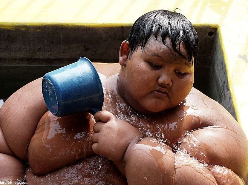 La increíble transformación del niño más obeso del mundo tras nueve