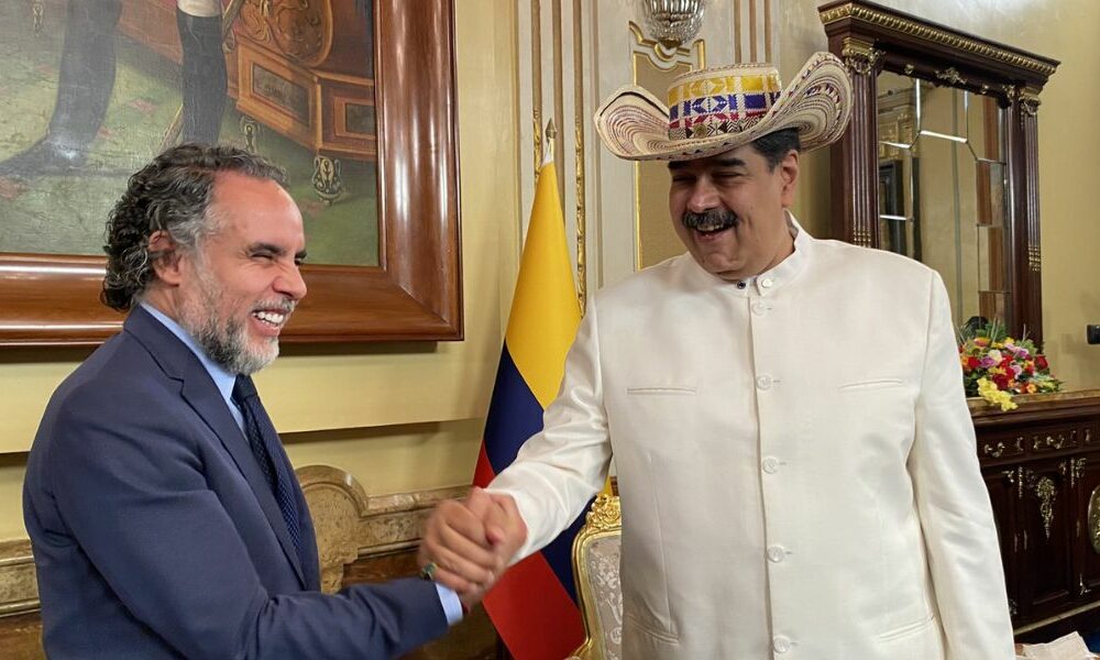 Se Restablecen Relaciones Entre Colombia Y Venezuela Maduro Recibi A