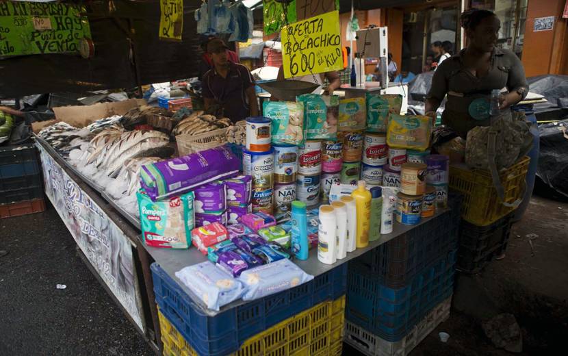 El "bachaqueo" existe porque no hay suficiente producción, afirma León Parilli