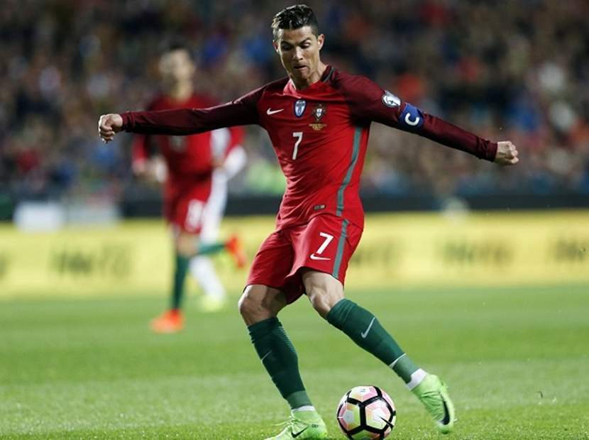 Los botines NIKE de Cristiano Ronaldo inspirados en Portugal - El Cooperante