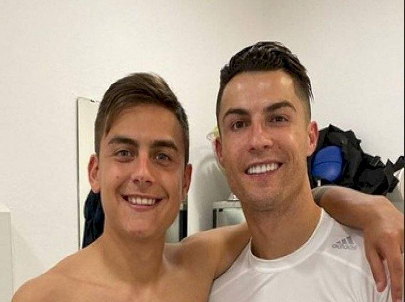 El Beso Entre Cristiano Ronaldo Y Dybala Que Arrasó En Las Redes El