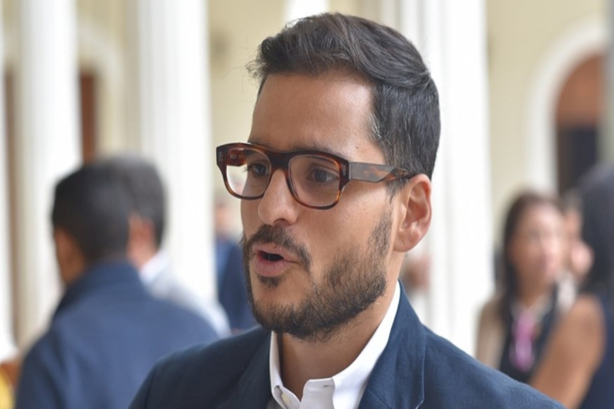 Armando armas elcooperante