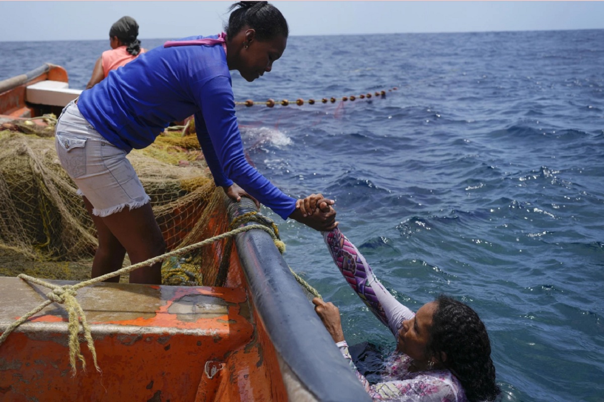 mujeres pescadoras